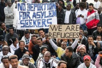 Israël: Plus 10.000 migrants africains encerclent le Parlement