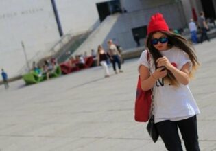 Télécoms: un plan pour faire disparaître des coûts du «roaming»