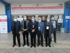 En images, vaccination des personnalités médicales marocaines contre la Covid à Casa