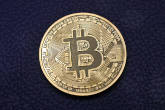 La capitalisation du bitcoin dépasse 1.000 milliards de dollars