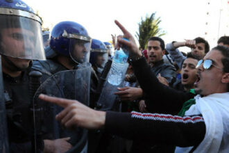 Algérie: affrontements entre la police et des manifestants