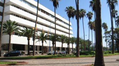 Fitch confirme la note BB+ pour Attijariwafa Bank