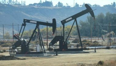 Pétrole: le baril de WTI sous les 50 dollars