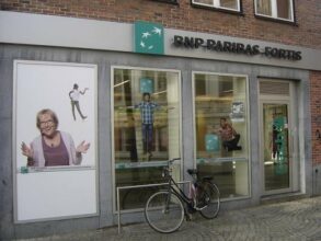 Carte bancaire : pas de frais en plus pour les clients BMCI à l’étranger