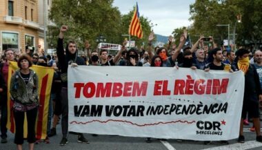 Catalogne: actions coup de poing pour l'anniversaire du 1er octobre (vidéo)