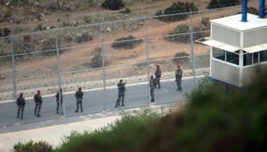 Le Maroc repousse la tentative d’entrée d’une centaine de migrants à Sebta