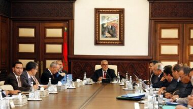 Nouveau gouvernement : des réactions et des critiques