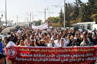 Les enseignants des AREF s'accrochent encore à l'intégration dans la fonction publique