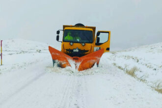 Images. Les opérations de déneigement se poursuivent