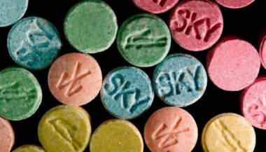Trafic d’ecstasy : La Mocro Maffia revient à ses origines et cible le Maroc