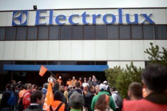 Electrolux: 2.000 emplois supprimés après des résultats décevants