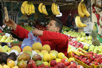 Produits de consommation: prix en baisse, approvisionnement normal