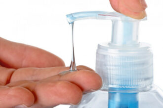 A Jorf Lasfar, une équipe OCP développe un gel hydroalcoolique à usage interne