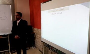 Visite au Centre des technologies éducatives du ministère de l'éducation nationale.