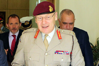 Le haut conseiller à la Défense britannique en visite au Maroc