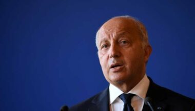 Lafarge en Syrie: entendu comme témoin, l'ex-chef de la diplomatie française plaide l'ignorance devant les juges