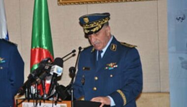 En Algérie, la grande purge continue: limogeage du chef de l'Armée de l'air