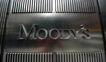 Moody's baisse la note de trois grandes banques américaines