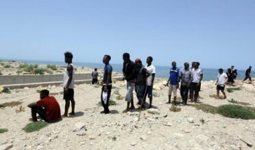 Naufrage au large de la Libye: des rescapés racontent la terreur, des Marocains parmi les passagers