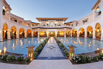 Le Palais Ronsard reçoit le prix Versailles du plus beau restaurant au monde