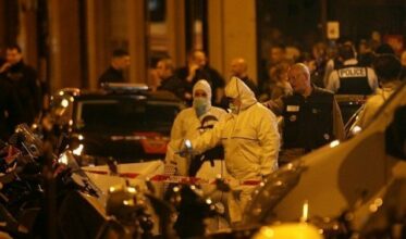 Paris/attaque: l'assaillant est un Français né en Tchétchénie