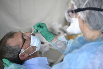 Coronavirus: 1.051 cas en réanimation et 82 décès, dimanche 15 novembre à 18h