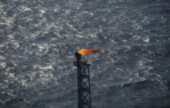 L'Opep+ décide d'augmenter la production de pétrole à partir de mai