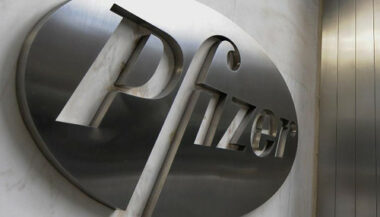 Pfizer a déposé la demande d'autorisation de son vaccin en Europe