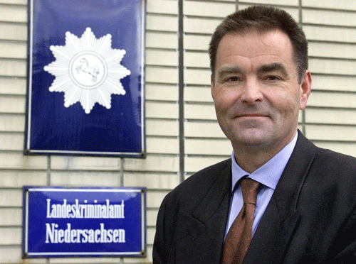 Tirs en Allemagne : un homme abat un élu puis se suicide