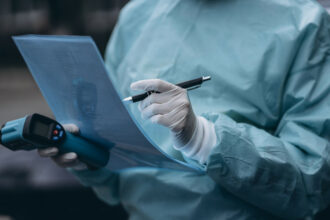 Malgré la crise sanitaire, les médecins du travail cantonnés à leur rôle préventif