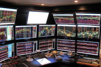 Les banques vendent les devises plus cher que le cours central de Bank Al-Maghrib