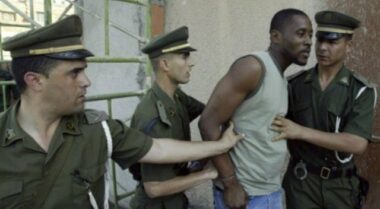 Subsahariens : Maghnia, la frontière de tous les dangers
