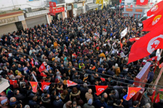 Sondage: Pour 58% des Tunisiens, la révolution est un échec