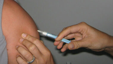 La vaccination contre la grippe n'est pas une contre-indication à celle anti-Covid-19