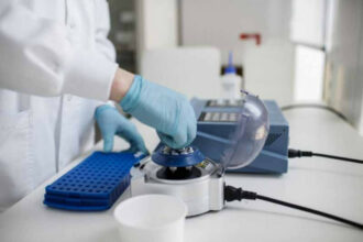 El Otmani confirme les commandes marocaines de vaccins anti-Covid