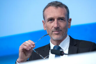 Pour l’ex-PDG de Danone, l’économie de demain ne se fera pas sans justice sociale et climatique