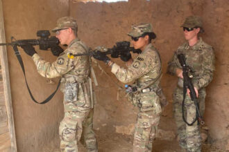 En vidéo, les exercices de tirs d'artillerie des manœuvres African Lion 2021