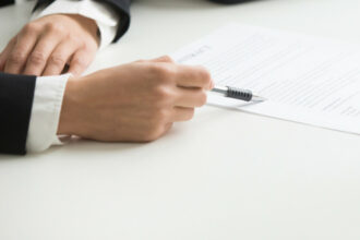 Convocations aux AG de sociétés commerciales et Code des assurances : les nouvelles dispositions publiées au BO