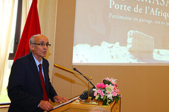 Mohamed Kenbab, l'éminent historien à la tête de l’Institut royal pour la recherche sur l’histoire du Maroc