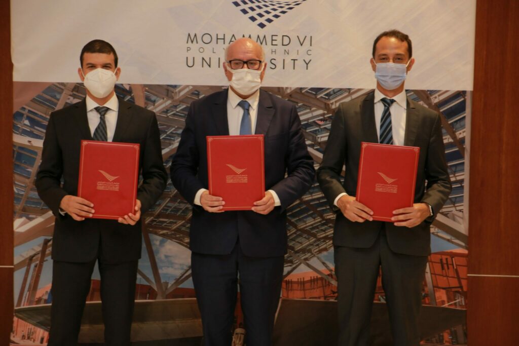 Programmes Data-Tika: Signature d’une convention de partenariat entre la CNDP, OCP et l’UM6P