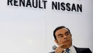 Renault: l'Etat français lâche Carlos Ghosn et cherche son successeur