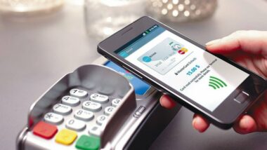 Paiement mobile : la crise a boosté le nombre de m-wallets, pas les transactions