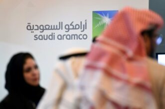 Pétrole/Arabie: chute de 25% des bénéfices d'Aramco au 1er trimestre