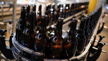 SBM connaîtra une reprise plus lente que prévu mais dispose de bons moyens pour rebondir