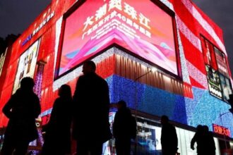 Chine : la croissance ralentit à 6,8%, son plus faible niveau depuis au moins 25 ans