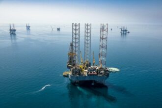 Pétrole: l'Opep+ prolonge en juillet ses coupes drastiques de production
