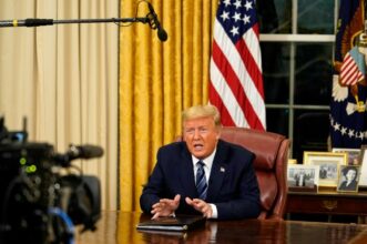Donald Trump presse toujours plus pour rouvrir l'économie américaine