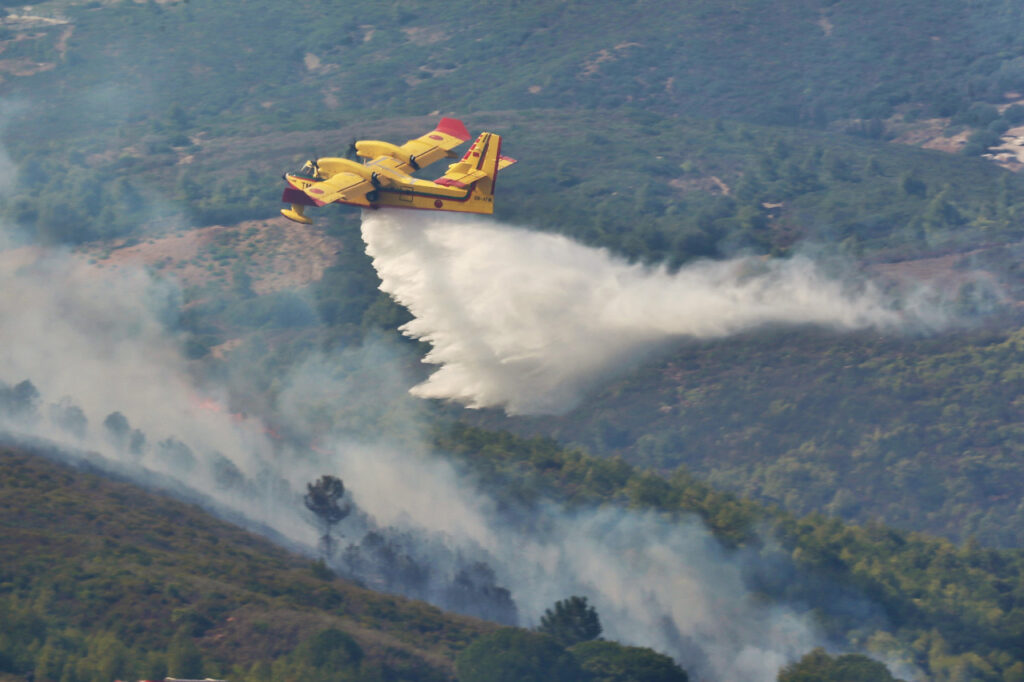 Un Canadair des FAR