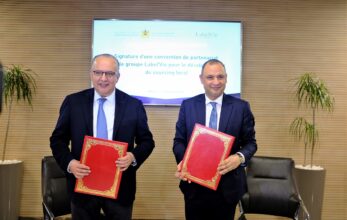 Signature d'un partenariat pour le développement du sourcing local entre Label'Vie et le ministère de l'industrie