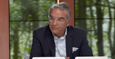 Covid, Omicron, vaccins : un entretien exclusif avec le Pr Robert Cohen